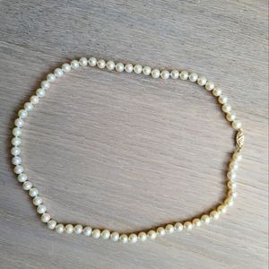 Cultured Pearl Necklace with Solid Gold Clasp